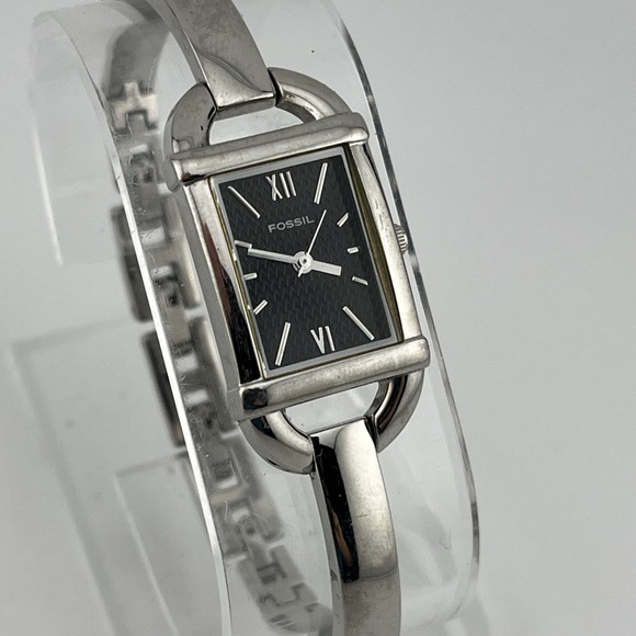 Fossil F2 Watch Women 17mm Case Black Dial Silver 7.25" Band ES1153- New Battery - Picture 1 of 6